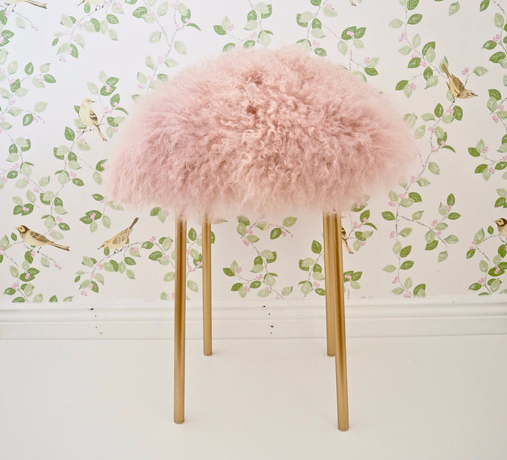 Декор своїми руками: переробка меблів ІКЕА в глянцевий акцент для дому 2026