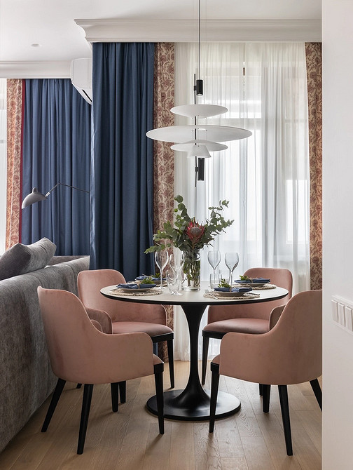 Функціональна кухня-вітальня 2026: продумана організація простору для максимального комфорту та зручності.