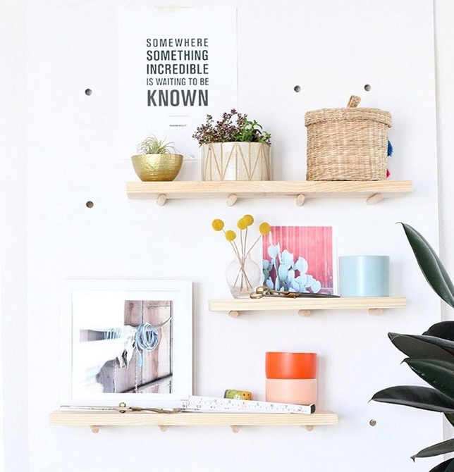 Екологічні фанерні полиці в дитячій кімнаті для зберігання іграшок у 2026.