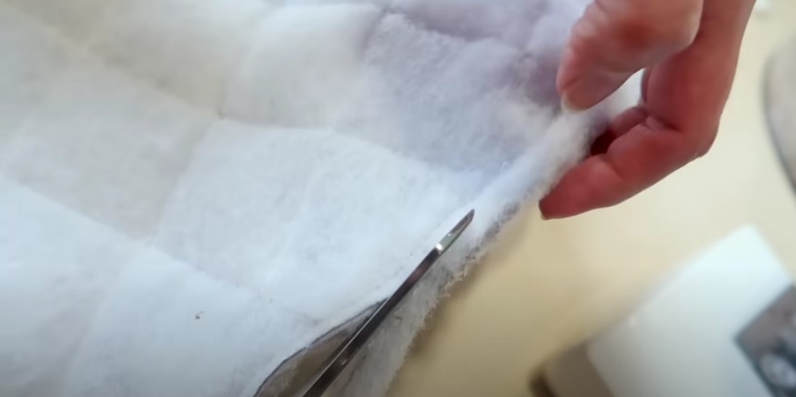 Інструкція з фото 2026: швидко та легко робимо пуфік з картону.