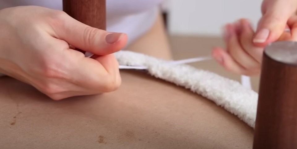 Зручний пуфік з картонних коробок: поради та майстер-клас з виготовлення 2026