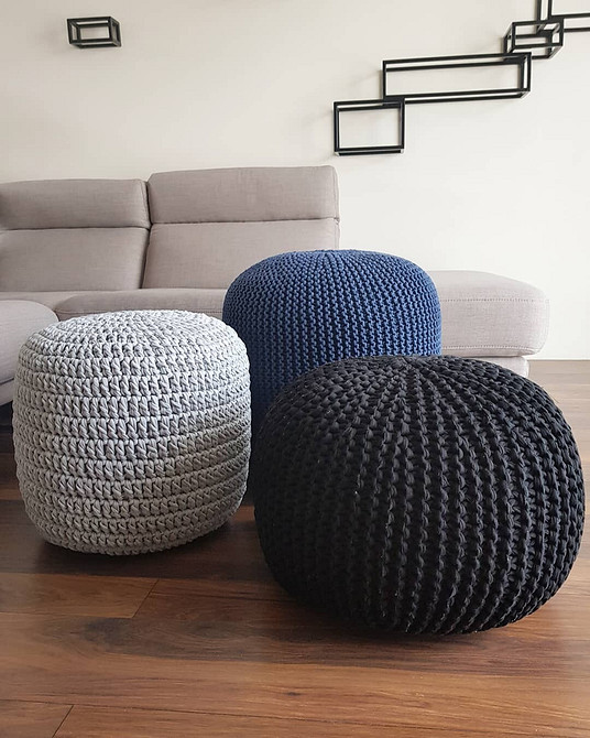 Банкетка: стиль та комфорт Банкетка з велюровою оббивкою в інтер'єрі: стильне рішення для маленької квартири