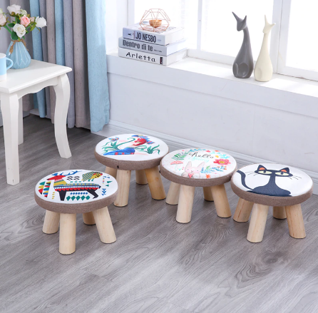 Банкетка та пуфик в інтер'єрі: ідеї для різних кімнат, стиль та унікальність