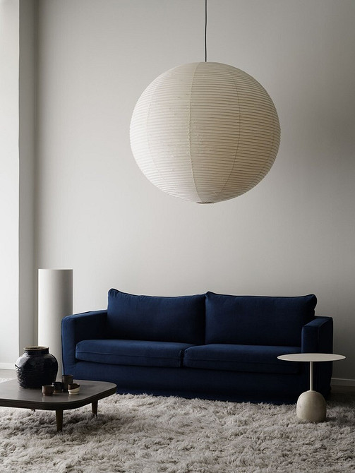 Вишуканий стіл IKEA Кастомізація столу IKEA, що перетворює його на вишуканий та елегантний елемент декору.