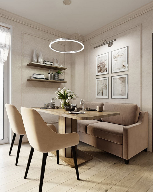 Дизайн кухні з коричневим диваном та акцентною синьою стіною, стильний контраст