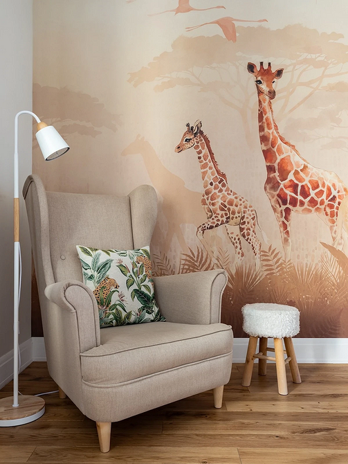 Стильне крісло в інтер'єрі: вибір дизайну та вдале розміщення у кімнаті.