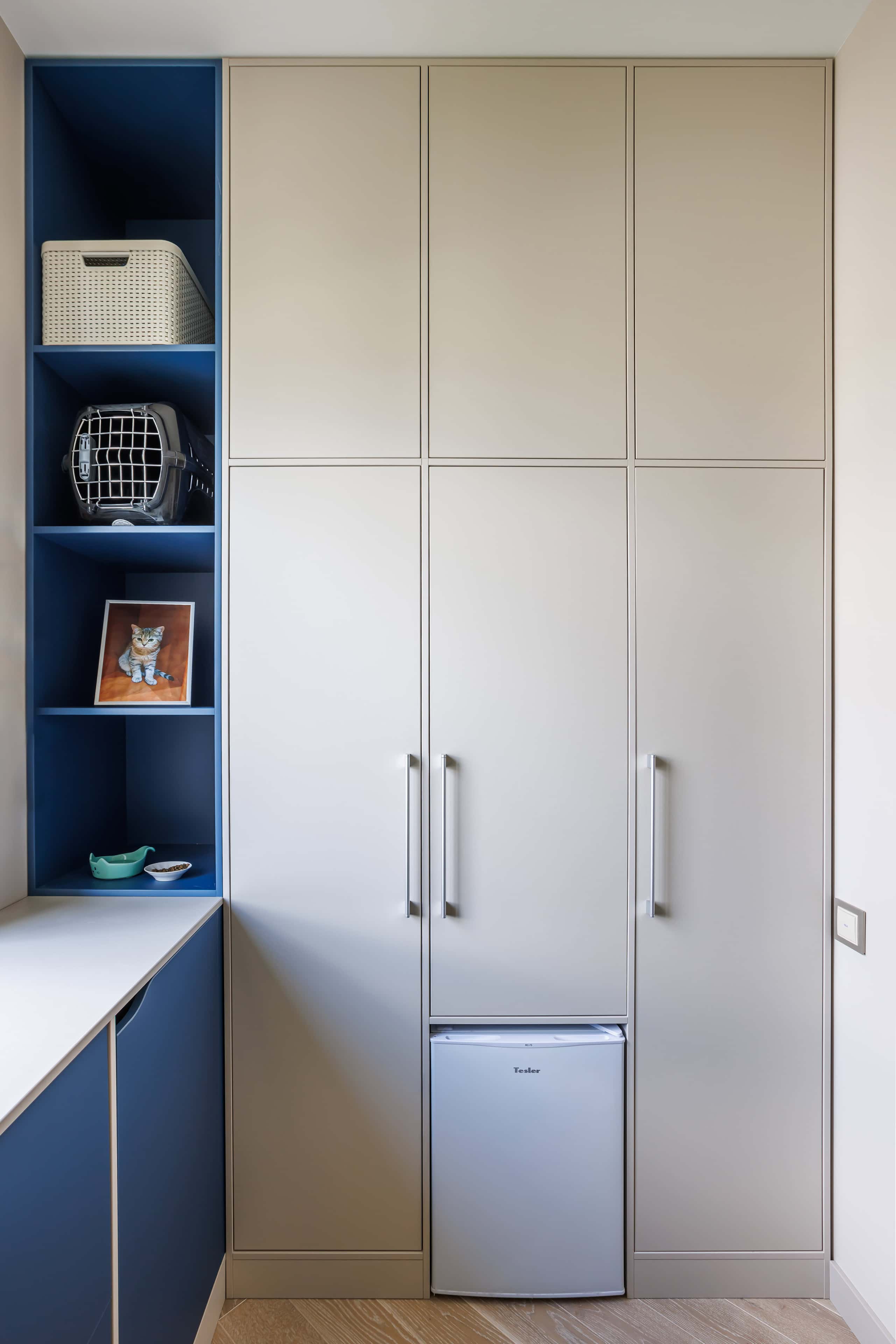 Стильний дизайн квартири в стилі неокласика після ремонту: деталі інтер'єру