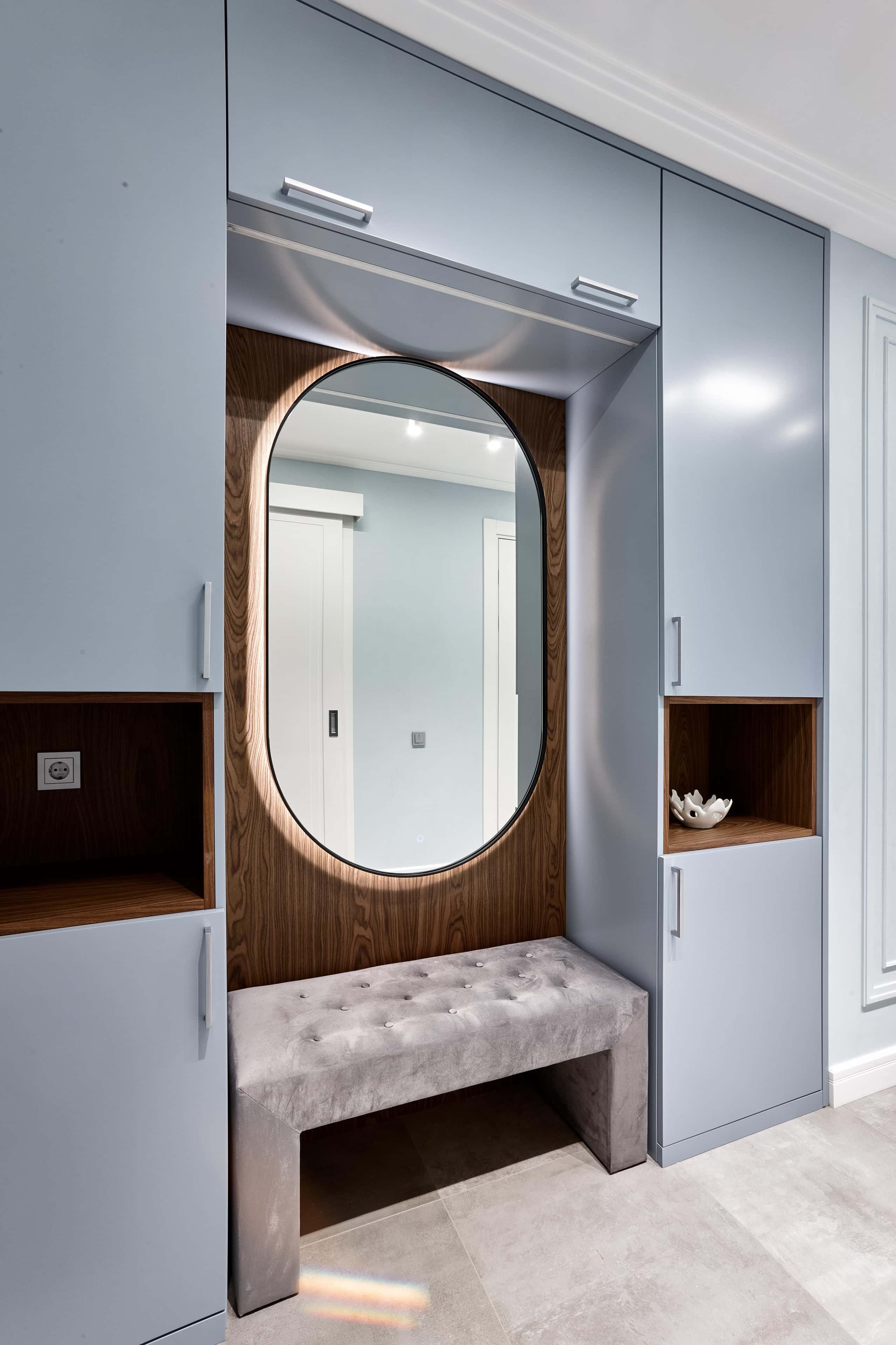 Інтер'єр спальні після ремонту: поєднання сірого та білого кольорів, сучасний дизайн квартири