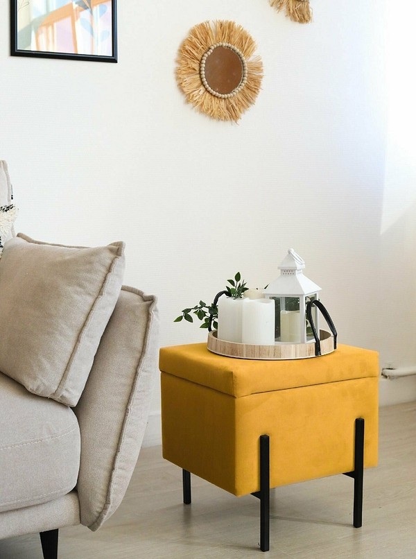 Ліжко-шафа: економія Сучасне ліжко-трансформер для маленької квартири: зручне рішення, що складається в шафу.