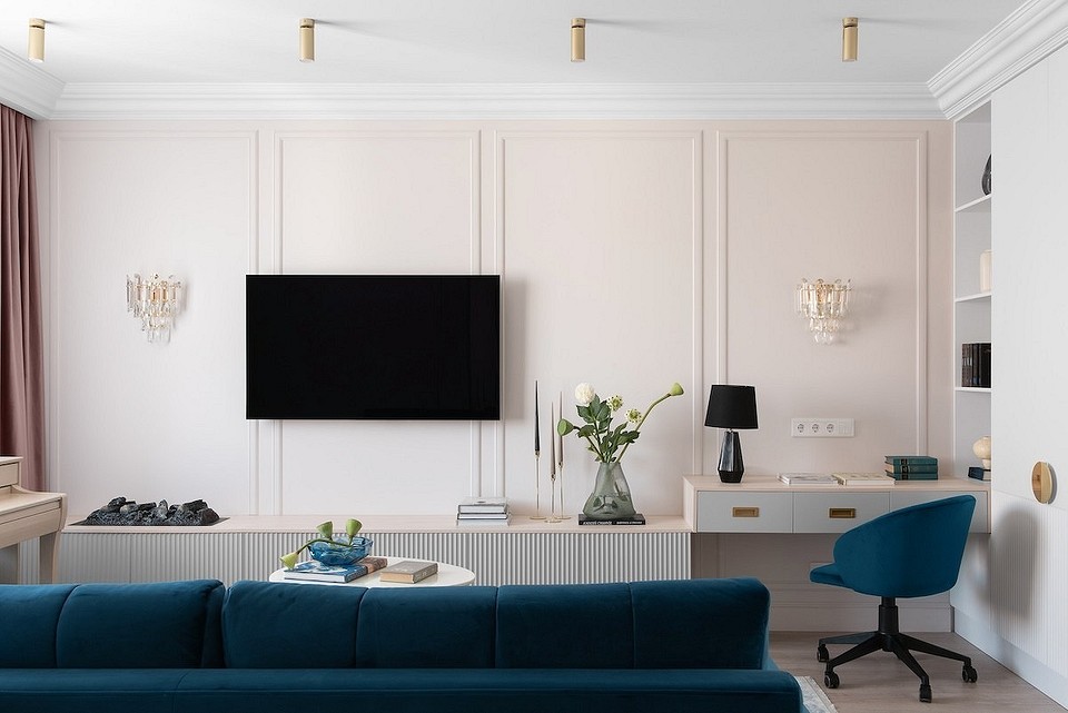Кімната з різноманітними меблями для дому 2026, що підкреслює переваги відмови від меблевих гарнітурів у малогабаритних квартирах.