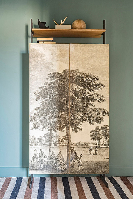 Вінтажна тумбочка Задекорована стара тумбочка у вінтажному стилі: ідеї для оновлення меблів.