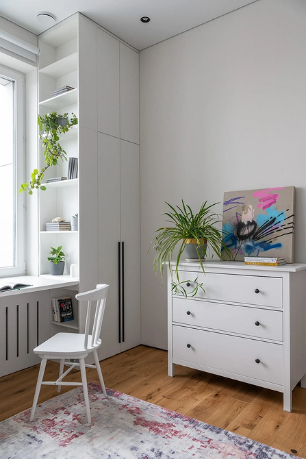 Функціональний дизайн Настінні полиці в дизайні інтер'єру 2026: функціональні та декоративні рішення для дому.