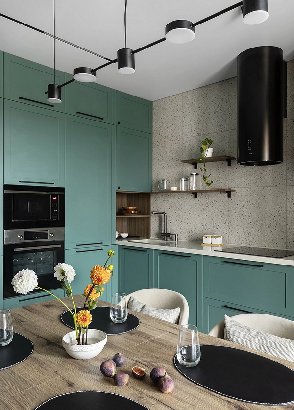 Настінні полиці в дитячій кімнаті для іграшок та книг: ідеї декорування простору.