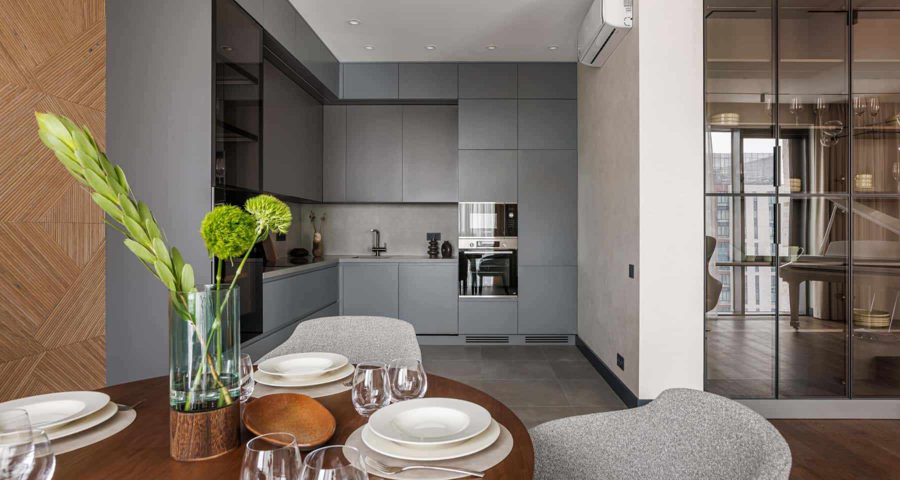 Квартира без обробки в бетоні: дизайн інтер'єру MZ Atelier