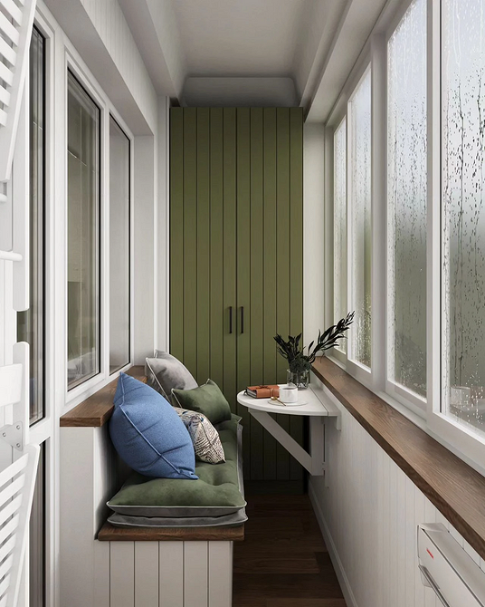 Шафа на балкон для зберігання інструментів: практичне рішення для чоловіка.