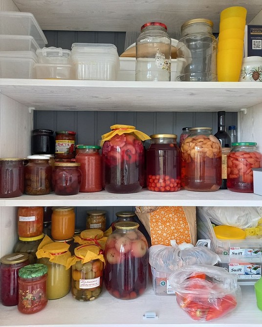 Оптимізація простору на балконі: шафа для зберігання, корисні поради