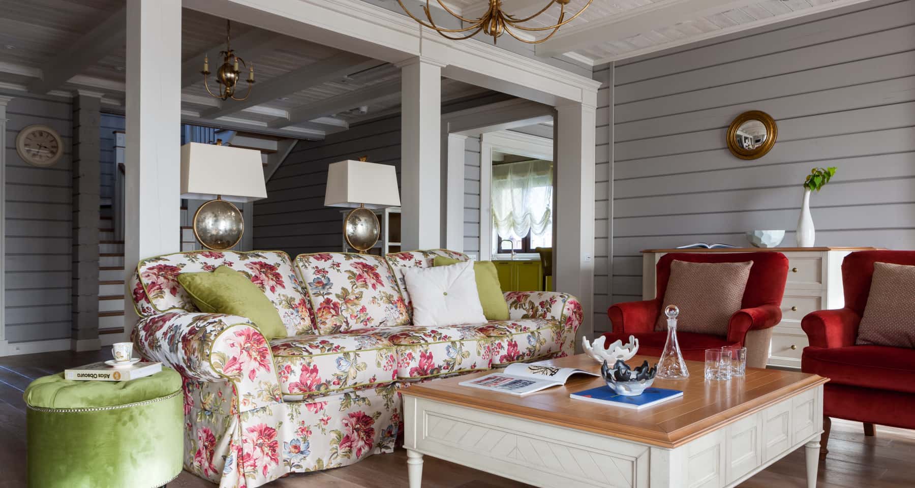 Природне світло і мінімалізм Мінімалістичний дизайн інтер'єру 2026: акцент на натуральні матеріали та природне освітлення.