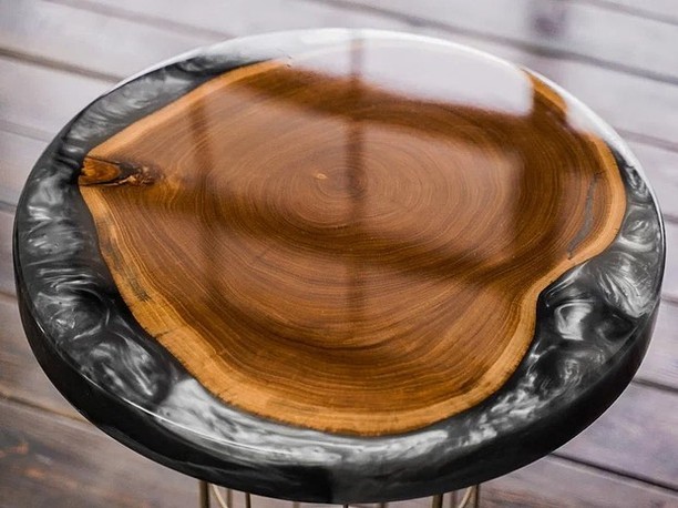 Вибір деревини для стільниці з епоксидної смоли: поради експертів 2024.