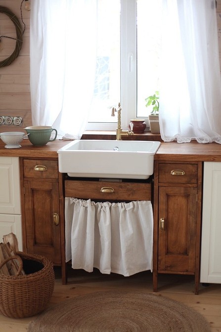 Практичність та краса Практична дерев'яна стільниця: легкість у догляді та довговічність матеріалу