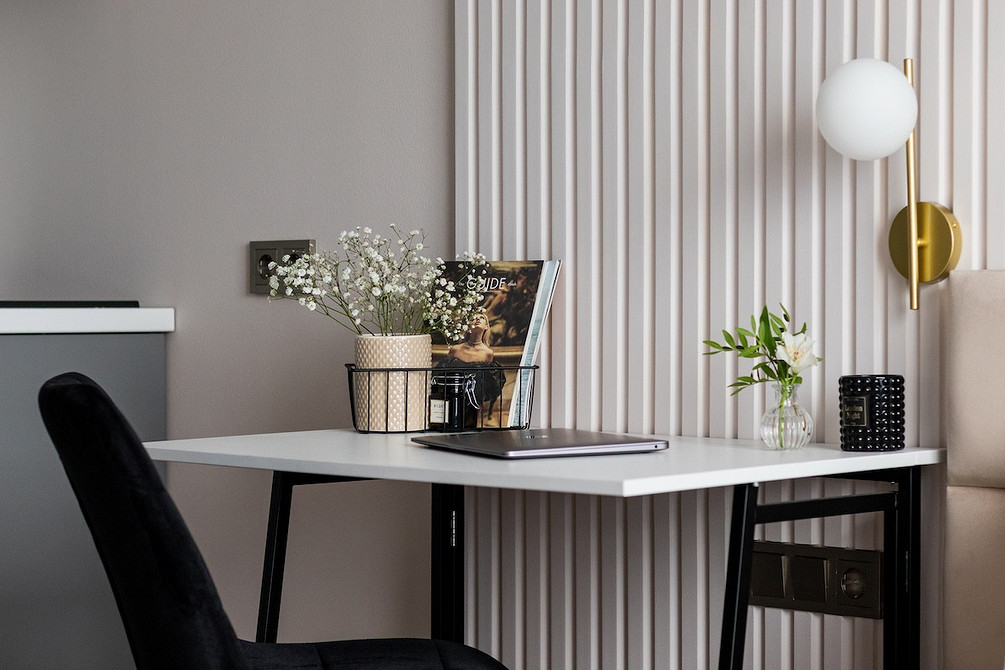 М'який стілець з квітковим принтом для весняного настрою. Види стільців.