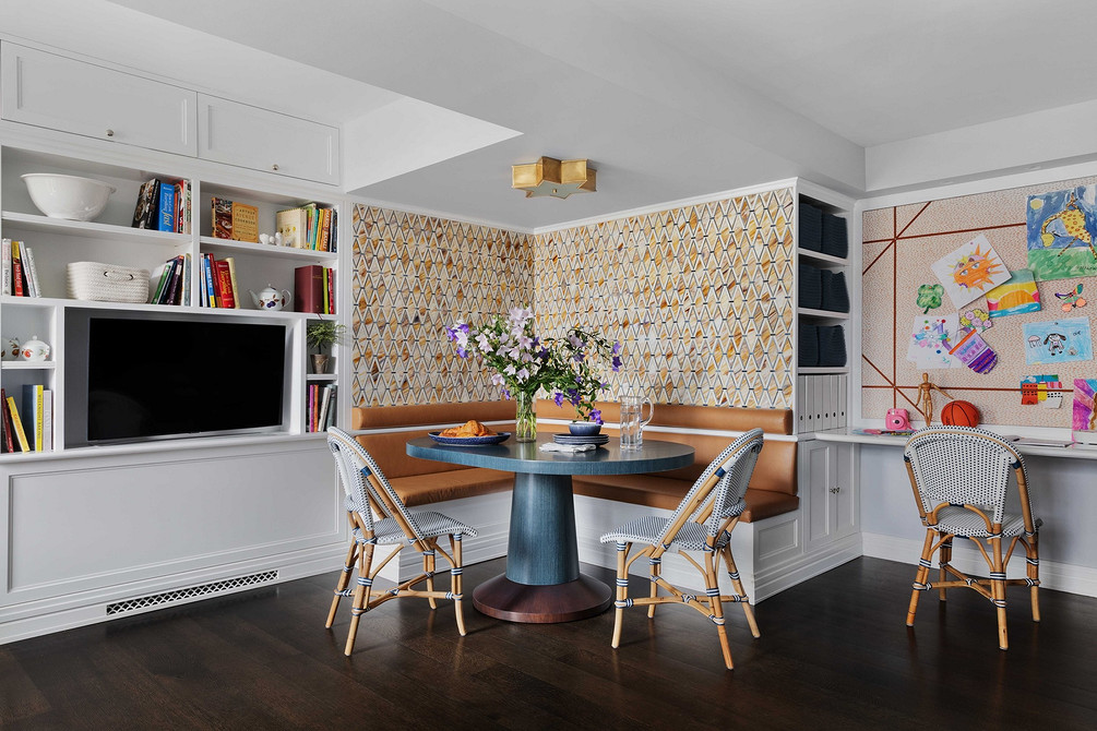 Дизайн кухні з кутовим диваном: стильне рішення для невеликого простору