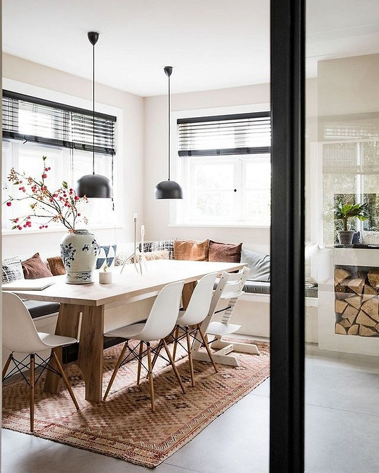 Кухонний кутовий диван з дерев'яним каркасом: гармонійний інтер'єр кухні 2026.