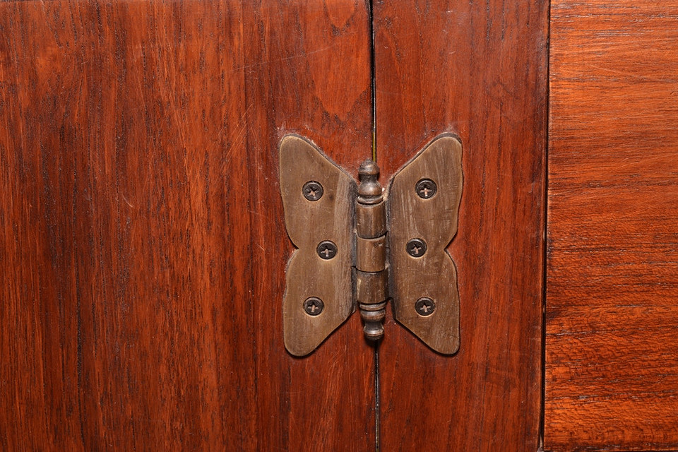 Кухонні петлі: види Класифікація кухонних петель за призначенням і схемою відкривання кухонних шаф